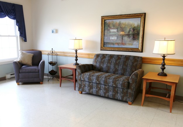 The Laurels of DeKalb: Living Area